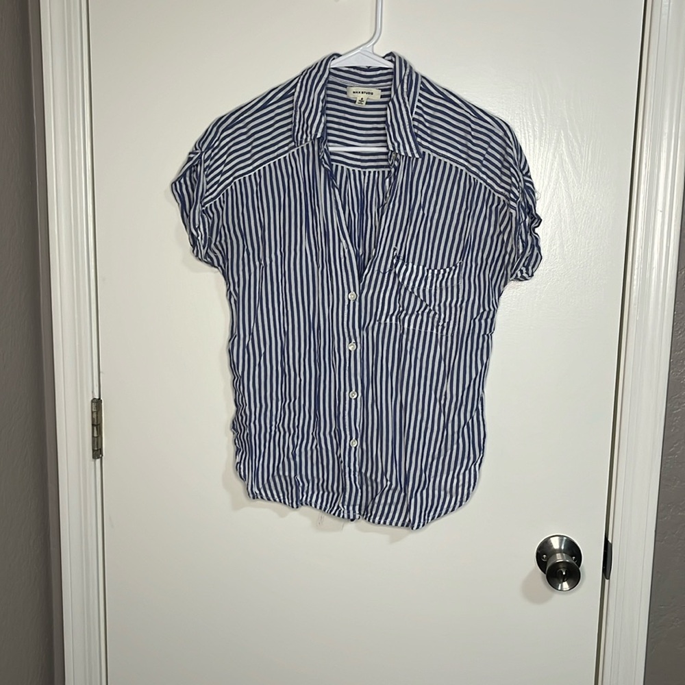 Button up tshirt